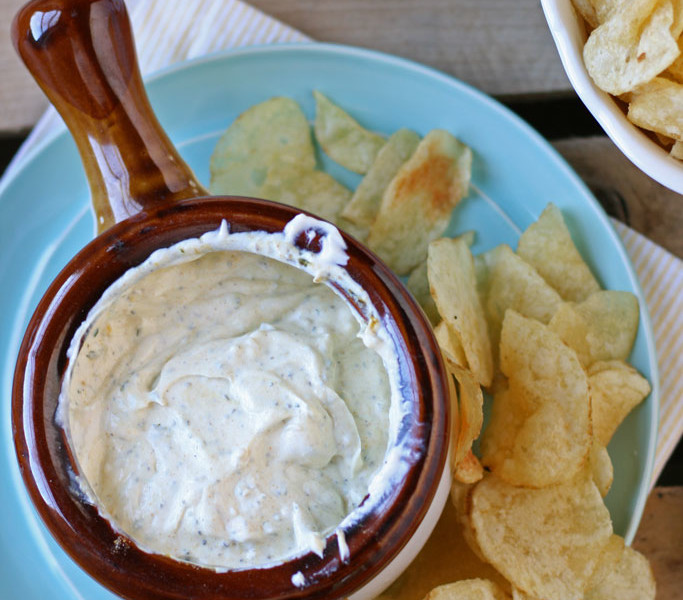 This real food style homemade french onion dip is packed full of flavor without any maltodextrin, MSG, or other junk. Super easy to make & a great gift too!