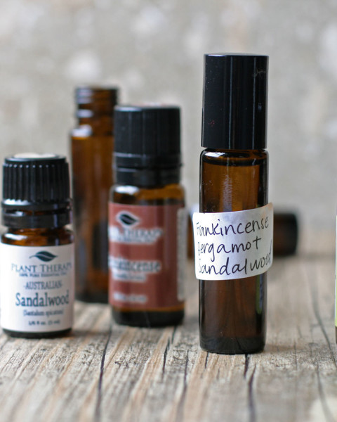 DIY essential oil roll-on blends are so easy to create. They make fantastic handmade gifts as well! Click for 3 essential oil perfume recipes.